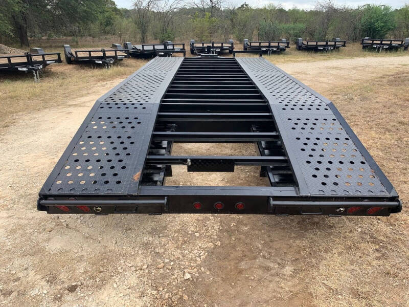 2022 FALCON 20' DECK OVER