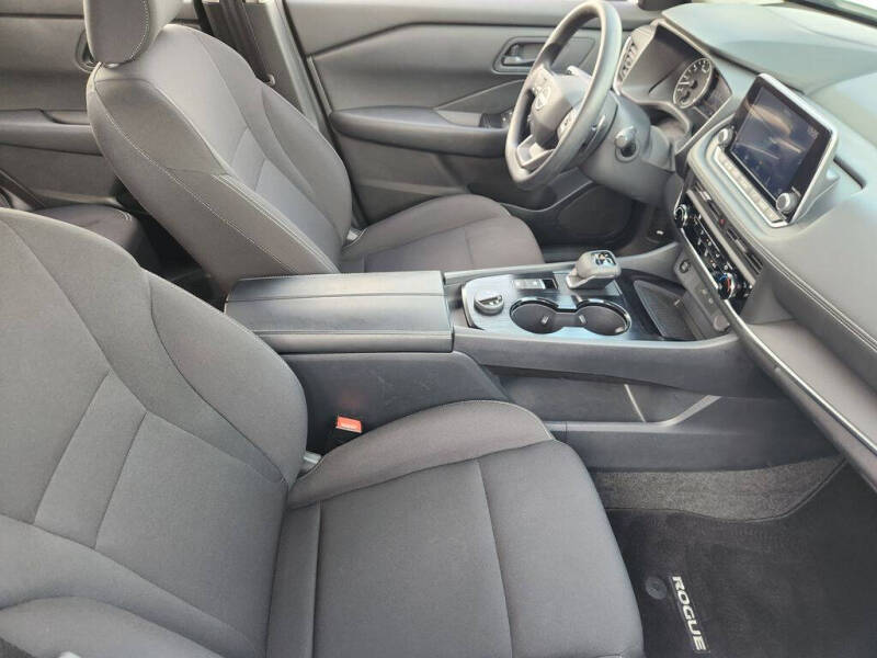 2025 Nissan Rogue S