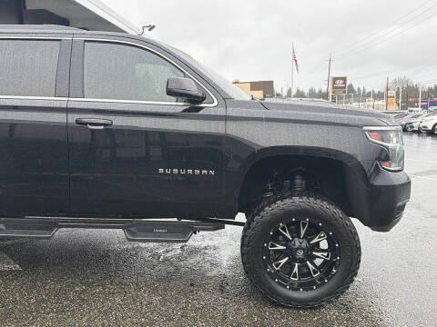 2019 Chevrolet Suburban LT