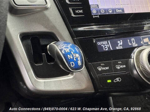 2016 Toyota Prius v Three