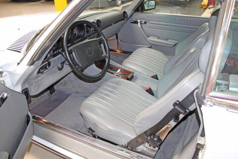 1987 Mercedes-Benz 560-Class 560 SL