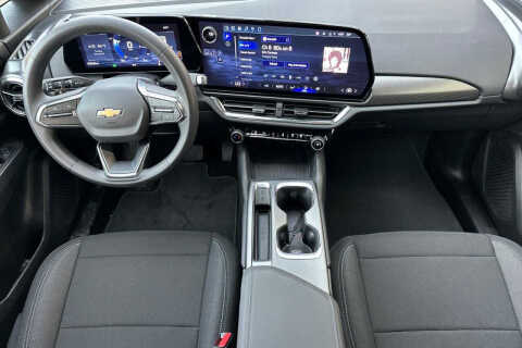 2026 Chevrolet Equinox EV LT 1