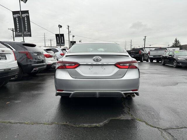 2021 Toyota Camry SE