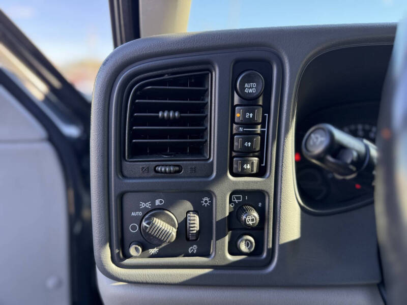 2004 GMC Yukon XL 1500 SLT