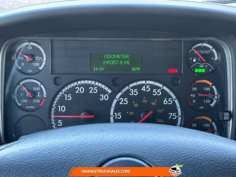 2020 Freightliner M2 106