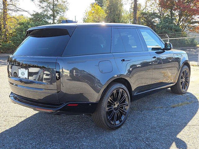 2025 Land Rover Range Rover P400 SE