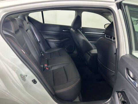 2025 Nissan Altima 2.5 SR