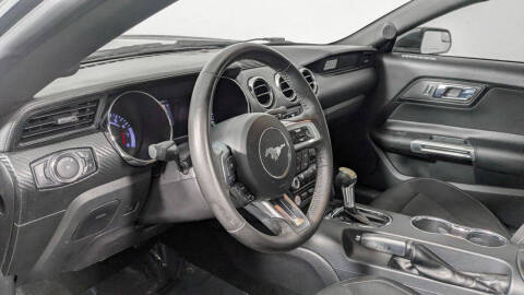 2015 Ford Mustang V6