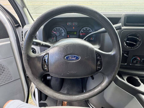 2014 Ford E-Series E-250