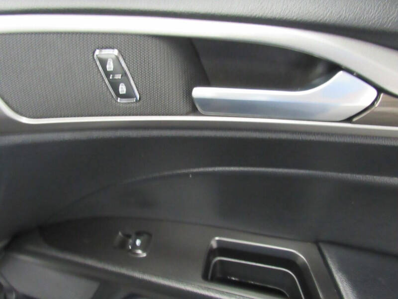 2019 Ford Fusion SEL