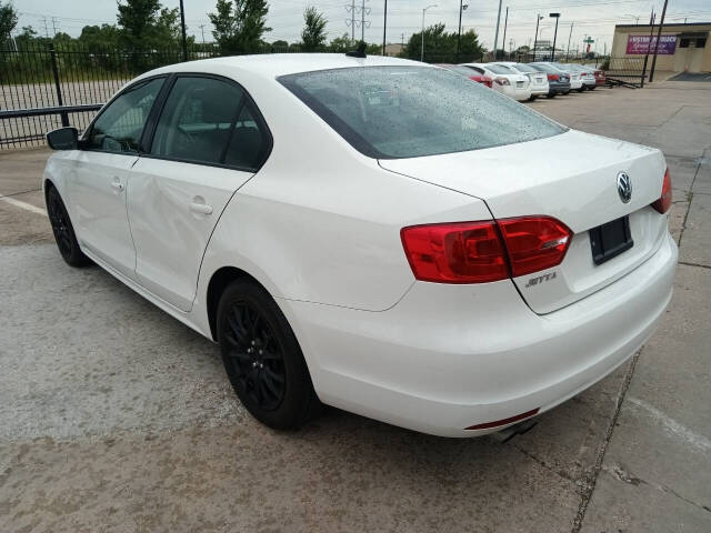 2014 Volkswagen Jetta for sale at Auto Haus Imports in Grand Prairie, TX