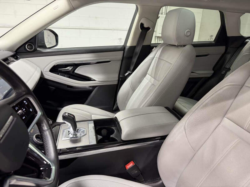 2022 Land Rover Range Rover Evoque P250 SE