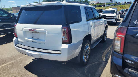 2017 GMC Yukon SLT