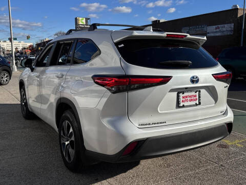 2023 Toyota Highlander Hybrid XLE