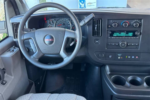 2025 GMC Savana 3500