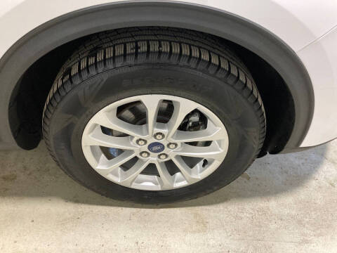 2021 Ford Escape Hybrid SE