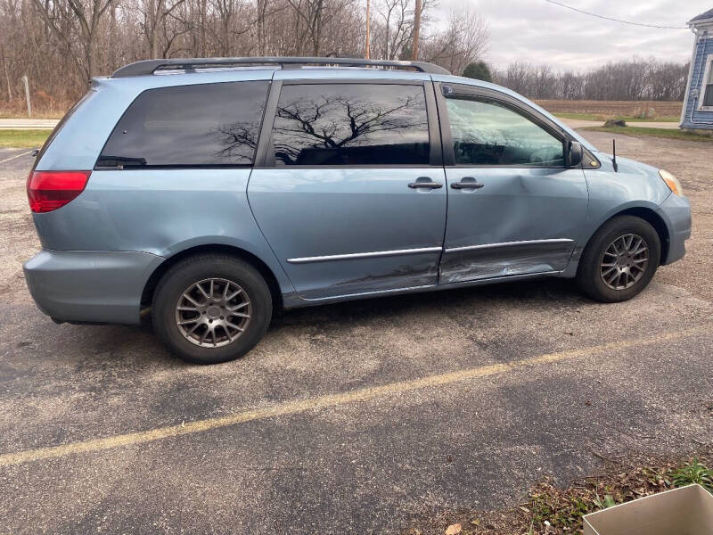 2005 Toyota Sienna LE 7 Passenger