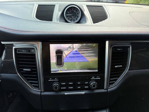 2017 Porsche Macan GTS