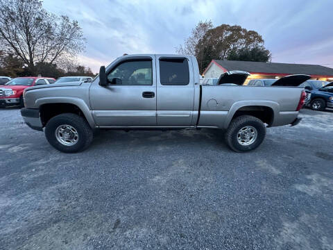 2003 Chevrolet Silverado 2500HD for sale at M&M Auto Sales 2 in Hartsville SC