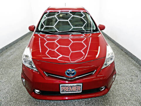 2014 Toyota Prius v Five