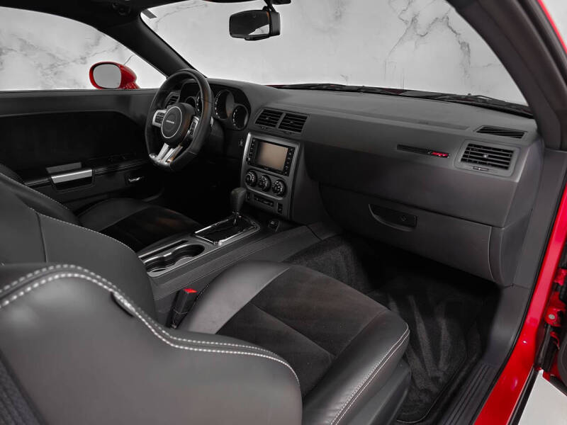 2012 Dodge Challenger SRT8 392