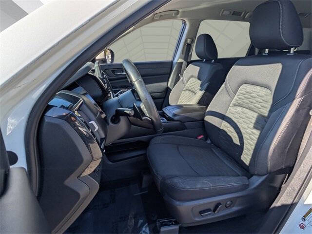 2022 Nissan Pathfinder SV