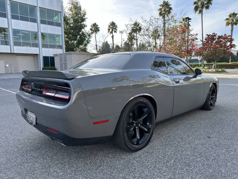 2018 Dodge Challenger R/T Plus