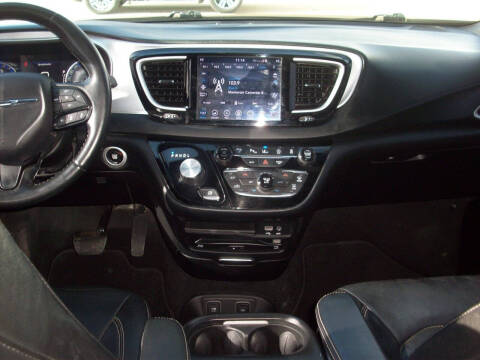 2020 Chrysler Pacifica Touring L Plus