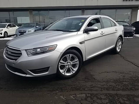 2018 Ford Taurus SEL