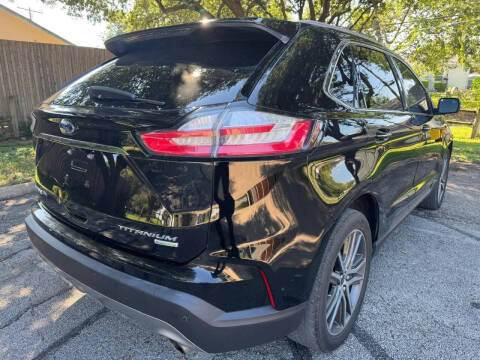 2020 Ford Edge Titanium