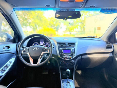 2013 Hyundai Accent SE