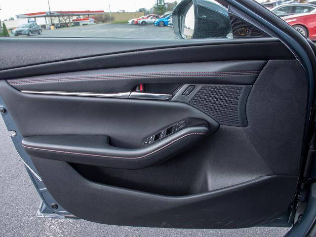 2025 Mazda Mazda3 Sedan 2.5 S Carbon Edition