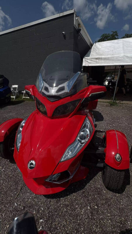 2011 Can-Am Spyder RT SM5 Audio & Convenie