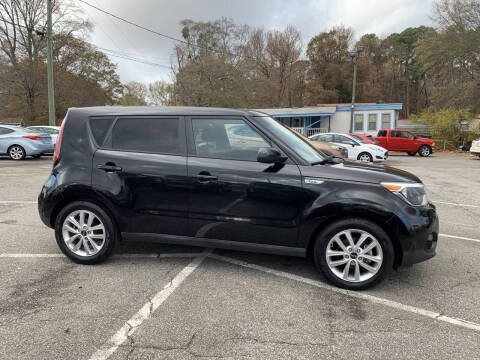 2017 Kia Soul +