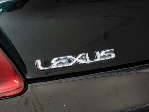 2004 Lexus SC 430