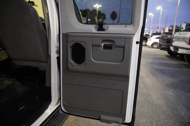 2014 Ford E-Series