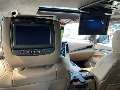 2019 Cadillac Escalade Platinum