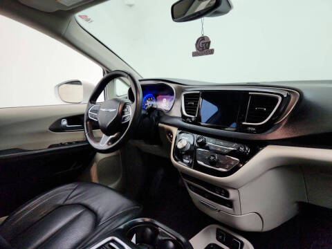 2020 Chrysler Pacifica Touring L Plus