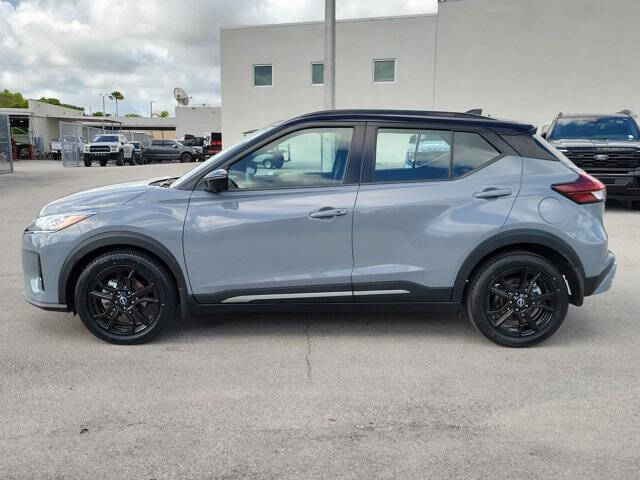 2023 Nissan Kicks SR