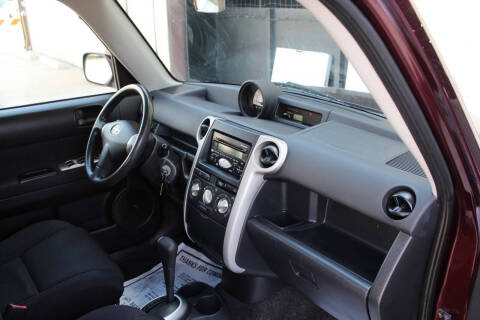 2005 Scion xB