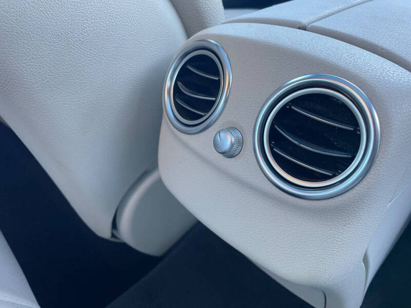 2017 Mercedes-Benz C-Class C 300