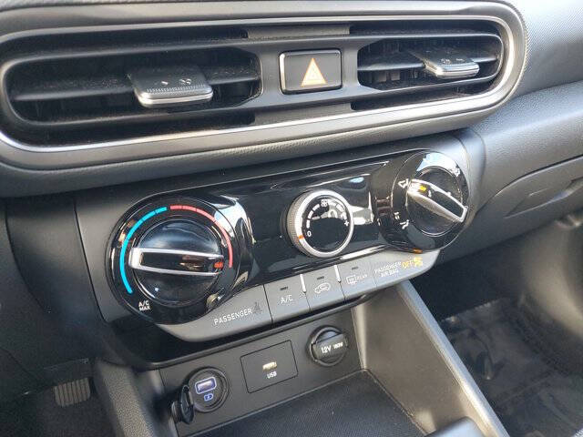 2023 Hyundai Kona SE