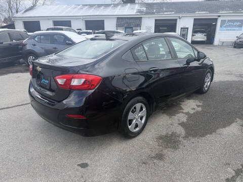 2017 Chevrolet Cruze LS Auto