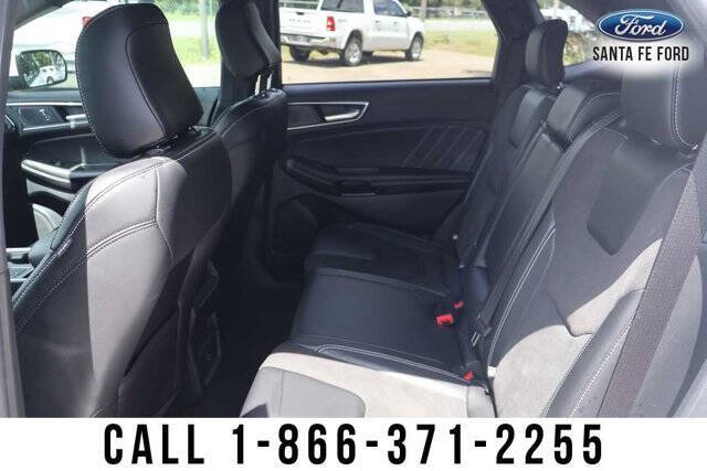 2022 Ford Edge ST
