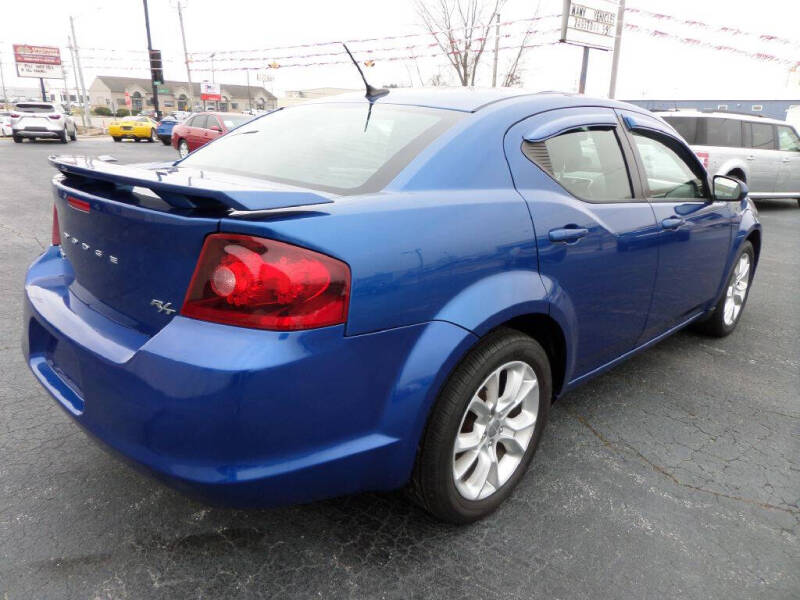 2012 Dodge Avenger R/T photo 4