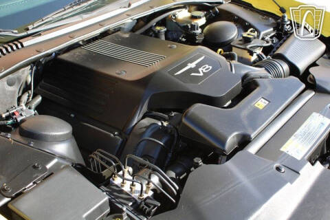 2004 Ford Thunderbird Deluxe