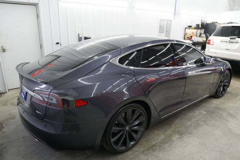 2015 Tesla Model S