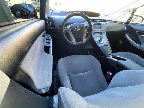 2014 Toyota Prius Two