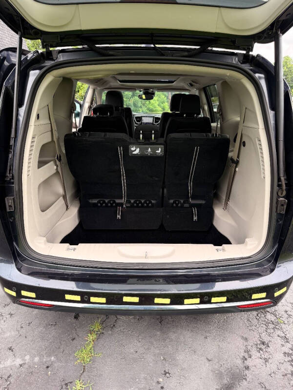 2019 Chrysler Pacifica Touring L Plus