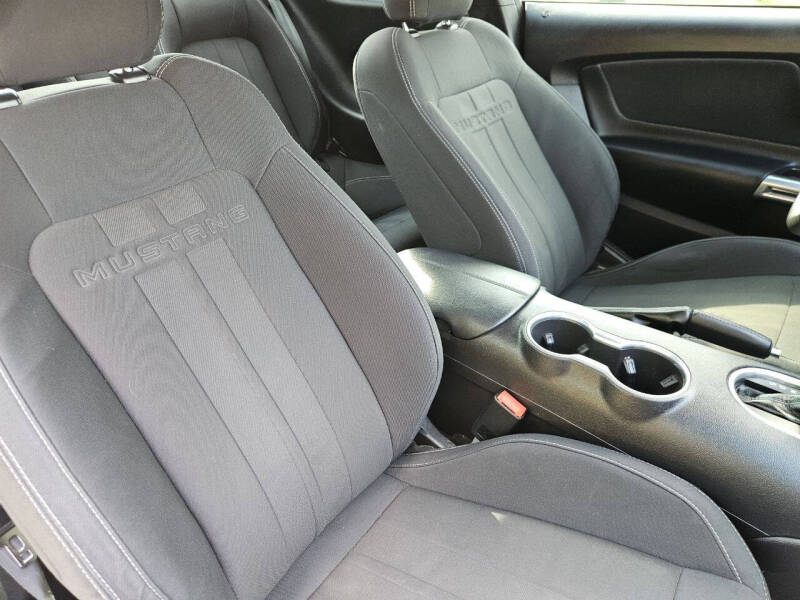 2019 Ford Mustang EcoBoost